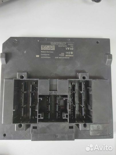 Блок BCM 5q0937084cp dg