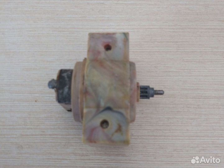 Моторчик для электромеханических игрушек СССР
