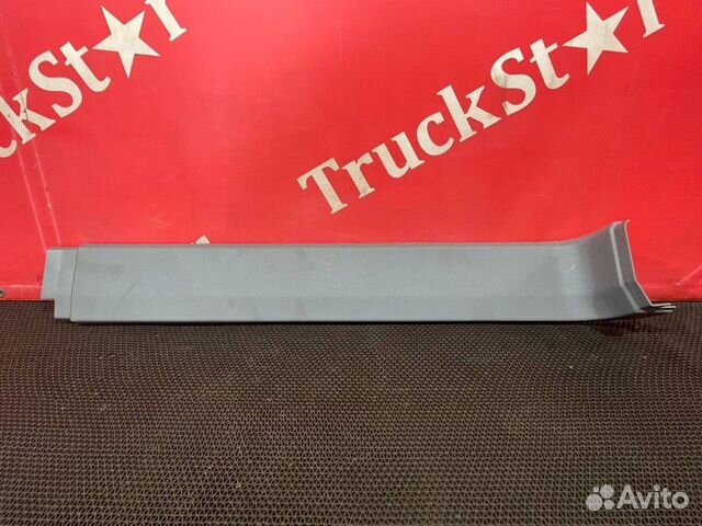 Накладка салона левая Renault T