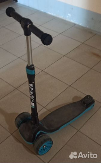 Самокат детский трехколесный складной