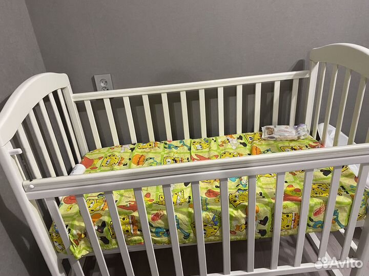 Детская кроватка