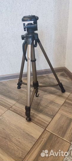 Штатив для фотоаппарата