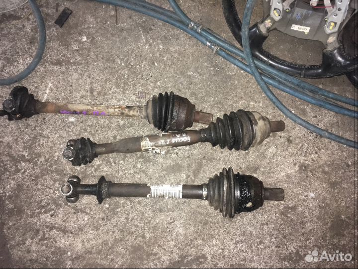 Левая полуось Ford Focus 2 3M51-3B437-BAE