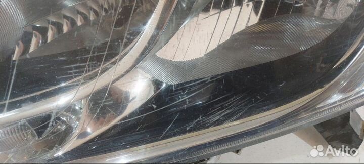 Фара галогеновая передняя левая Nissan Pathfinder