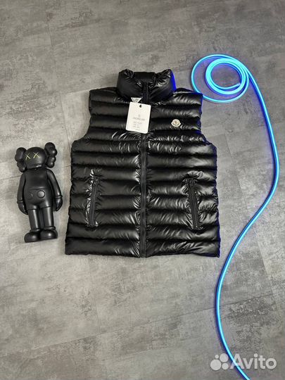 Жилетка moncler