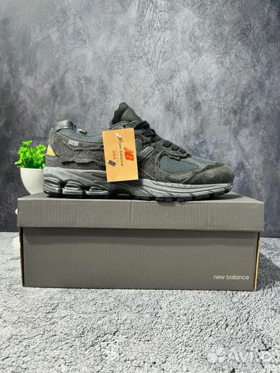 Кроссовки мужские NEW balance 2002r