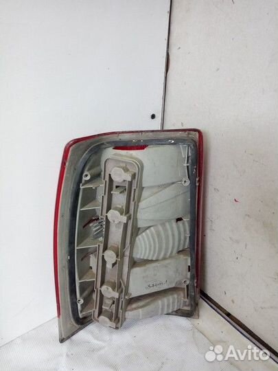 Фонарь правый Opel Omega