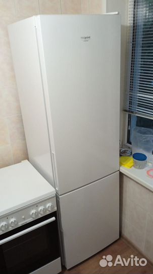Холодильник hotpoint ariston бу