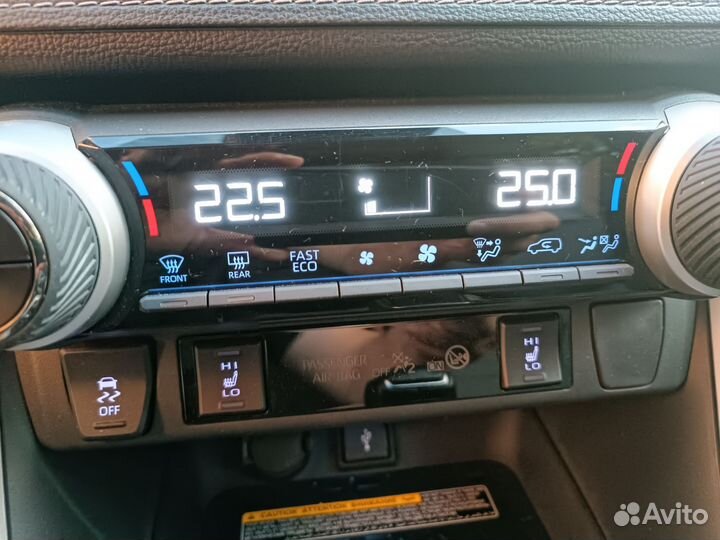 Toyota RAV4 2.0 CVT, 2021, 27 000 км