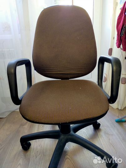 Компьютерное кресло