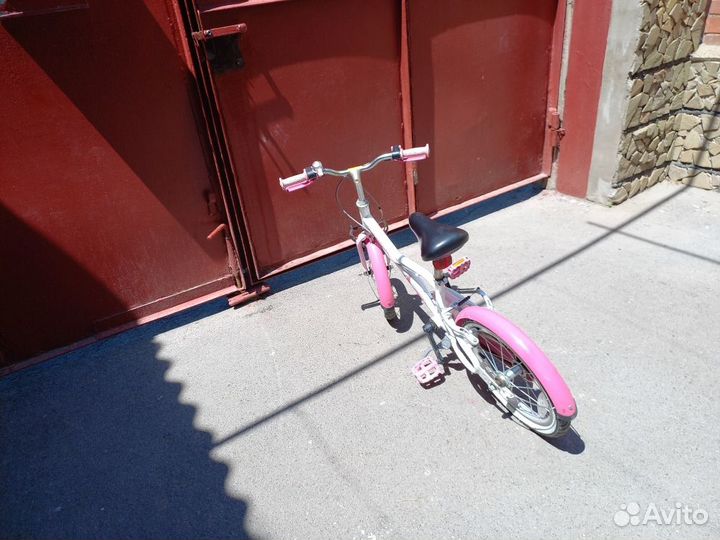 Детский двухколесный велосипед B'twin (розовый)