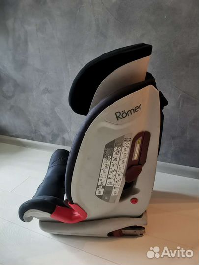 Детское автокресло до 25 кг фирмы 