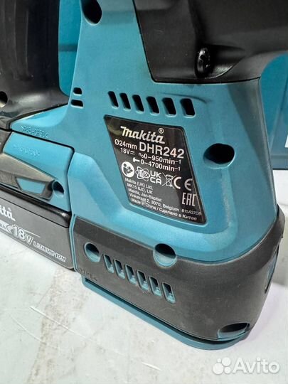 Перфоратор аккумуляторный Makita DHR242RT Новый