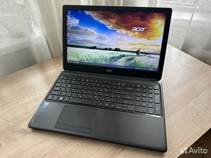 Acer. i5-4200. 8GB. 1000GB