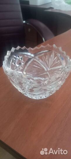 Хрустальная вазочка