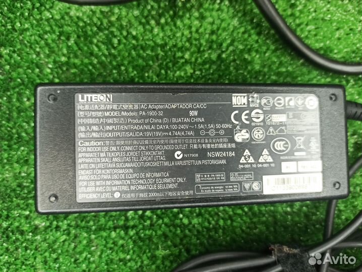 Блок питания зарядка 19V 4.74A 90W 5.5X2.5 мм