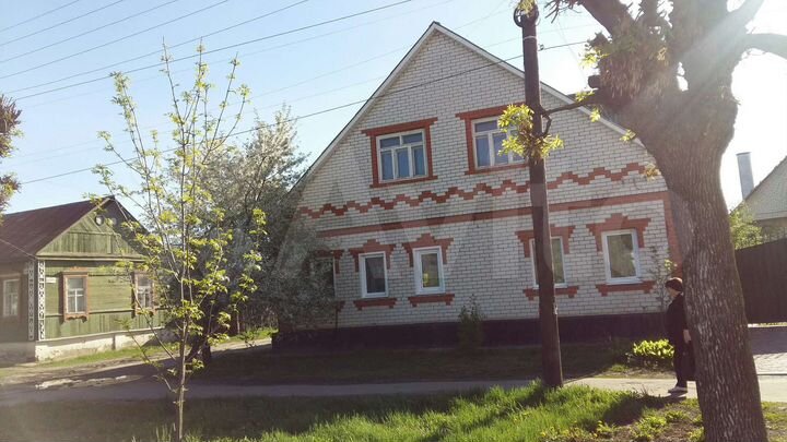 Дом 265 м² на участке 4 сот.