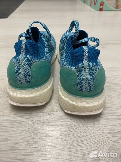 Кроссовки денские adidas boost