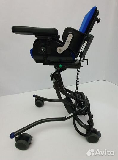 Многофункциональное комнатное кресло R82 Икс Панда