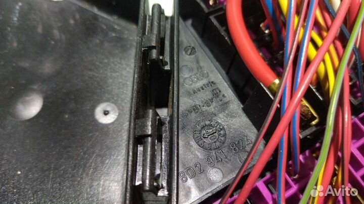 Блок предохранителей Audi VW Scoda Seat