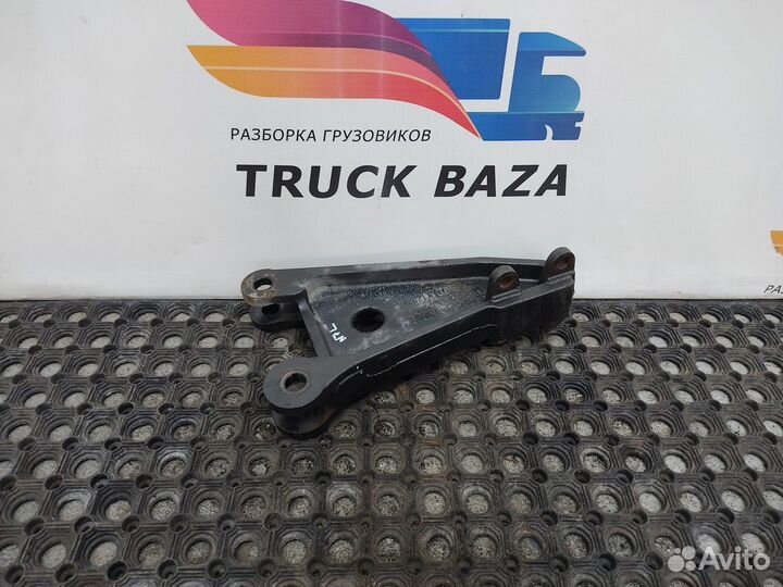 Кронштейн усилителя бампера