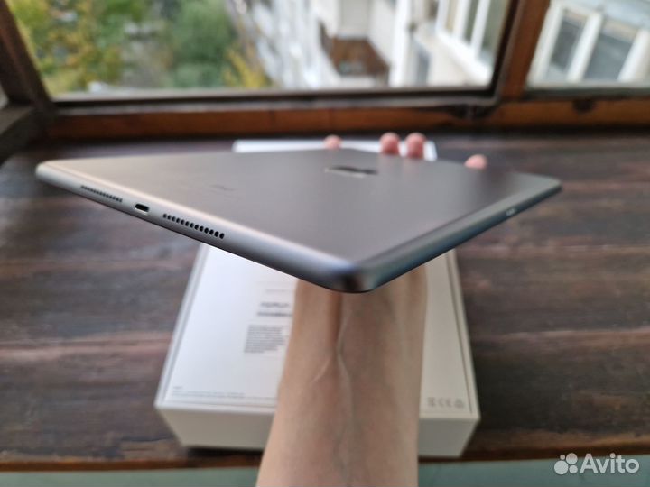 Планшет Apple iPad 7 2019 Wi-Fi Only 32 Гб