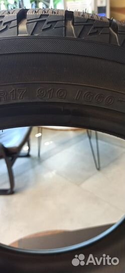 Yokohama Ice Guard IG60 215/55 R18