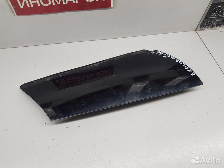 Накладка стойки задняя правая (Ford Explorer)