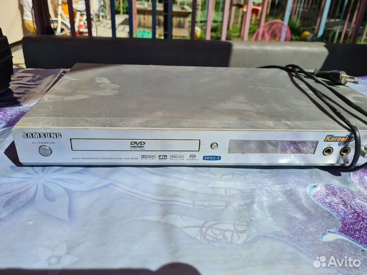 DVD плеер Samsung DVD-P650K