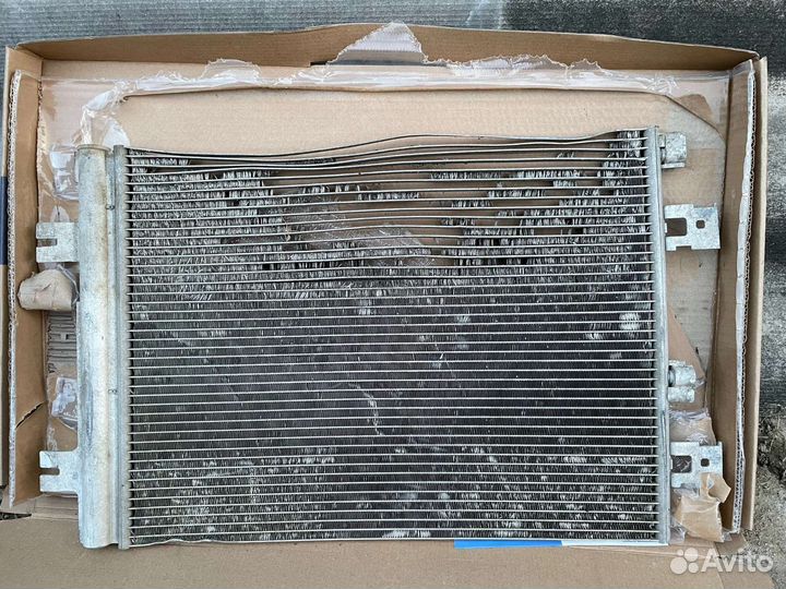Радиатор кондиционера renault