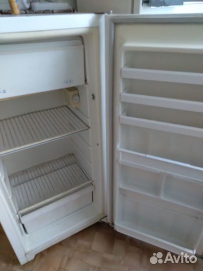 Холодильник б/у