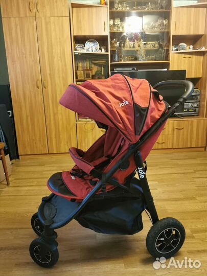 Прогулочная коляска joie mytrax