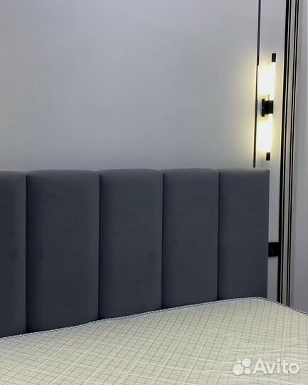 Кровать двухспальная с подьемным механизмом