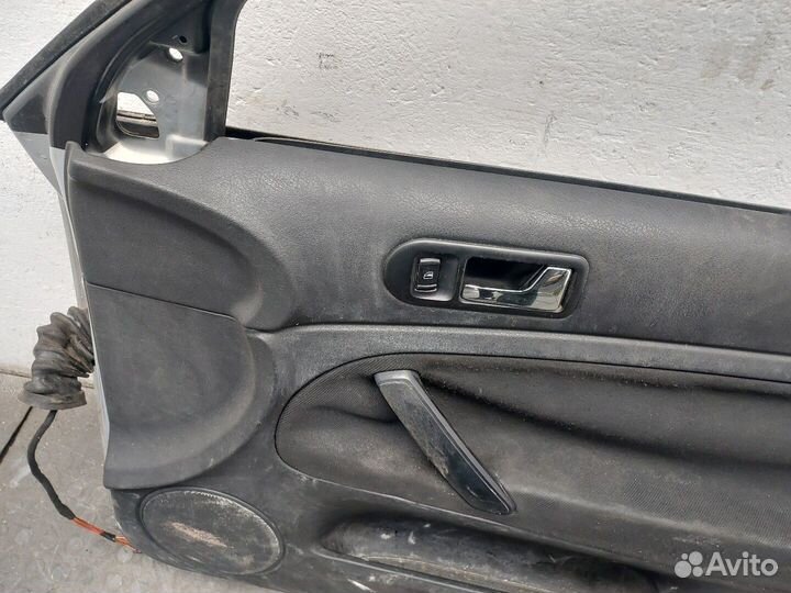 Дверь правая передняя Volkswagen Passat 5