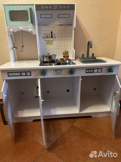 Детская деревянная кухня