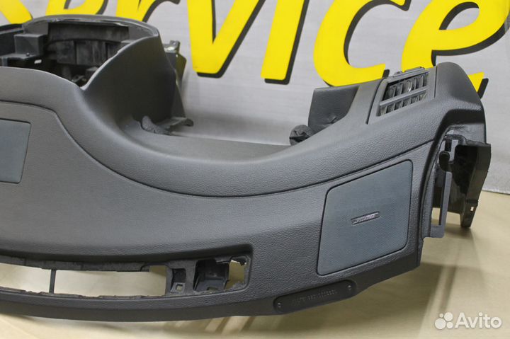 Торпедо Infiniti FX45 панель приборов