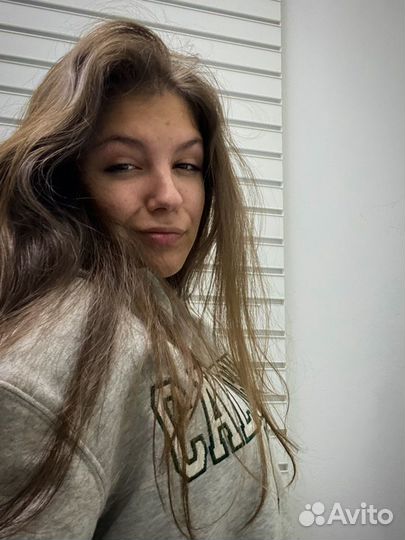 Продавец консультант, хостес, администратор