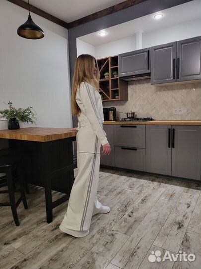 Женский спортивный костюм трансформер