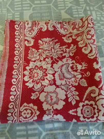 Покрывало постельное бельё б/у
