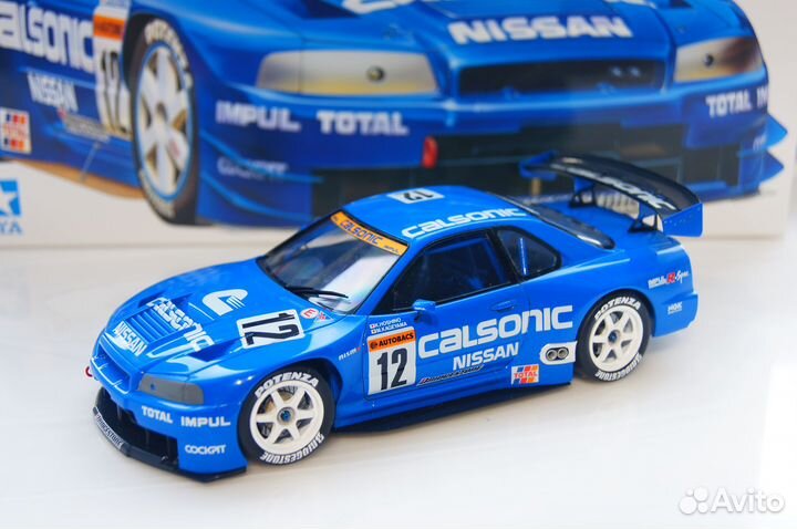 Модель автомобиля Nissan Skyline GTR R34 (Tamiya)