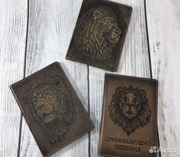 Обложка на паспорт Лев