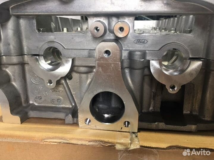 Головка блока гбц Ford Transit 2.4 2006 - 2013 RWD