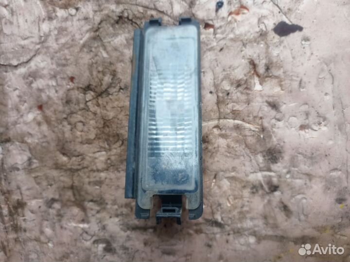 Фонарь подсветки номера Renault 8200957874