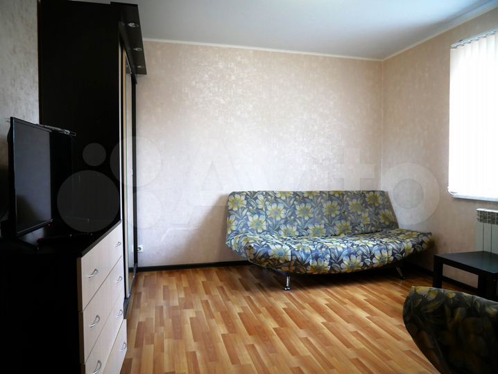 2-к. квартира, 53 м², 2/4 эт.