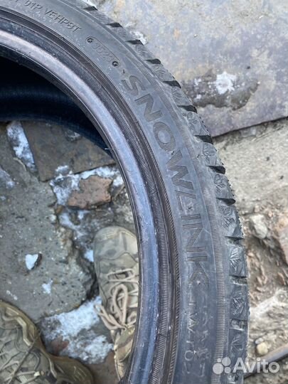 Triangle Snowlink TWT02 225/40 R18