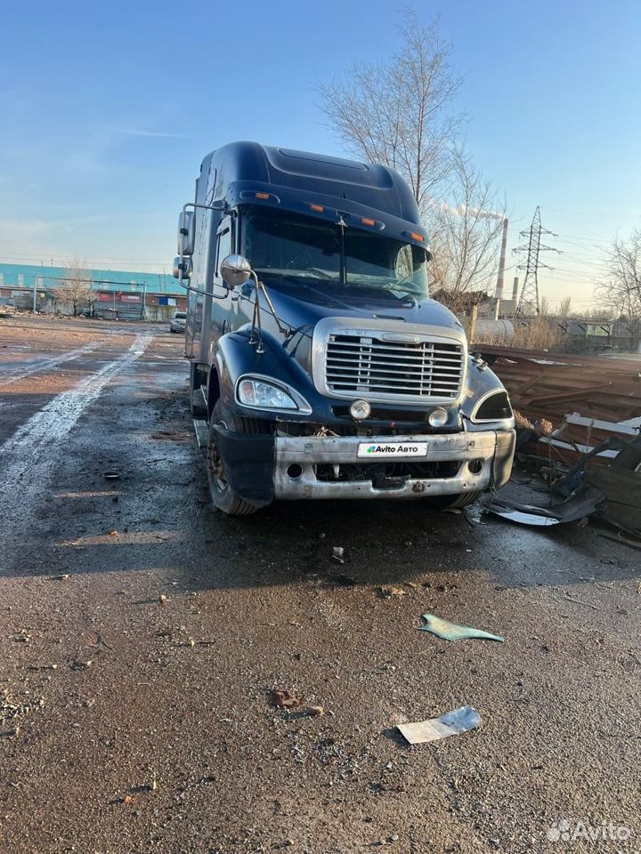 Freightliner Columbia, 2004