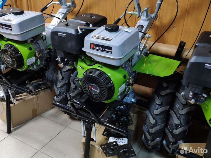 Мотоблок тяжёлый Пахарь 13 л.с
