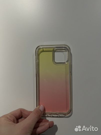 Чехол на iPhone 12