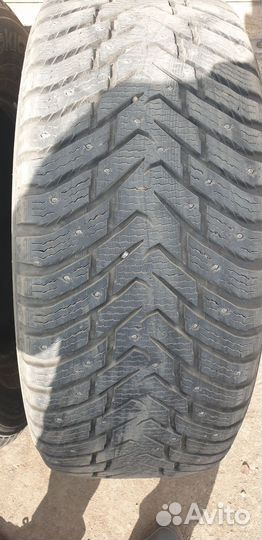 Nokian Tyres Hakkapeliitta 8 SUV 285/60 R18 106H