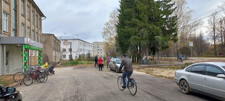 Торговая площадь, 280 м²